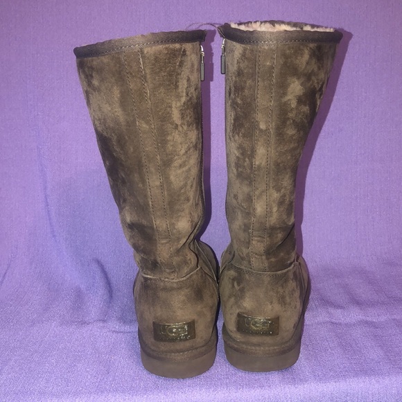 Used Women’s UGG Sumner Brown Boots Size 8. - Picture 7 of 10
